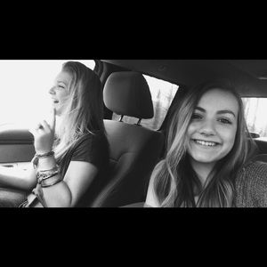 Meet your Posher, Hannah